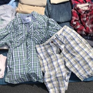 Men’s button down shirt and AE SHORTS